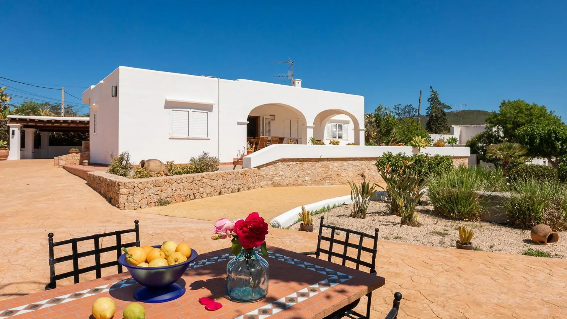 סנטה אאולריה דס ריו Villa Can Blai  סנטה אאולריה דס ריו
